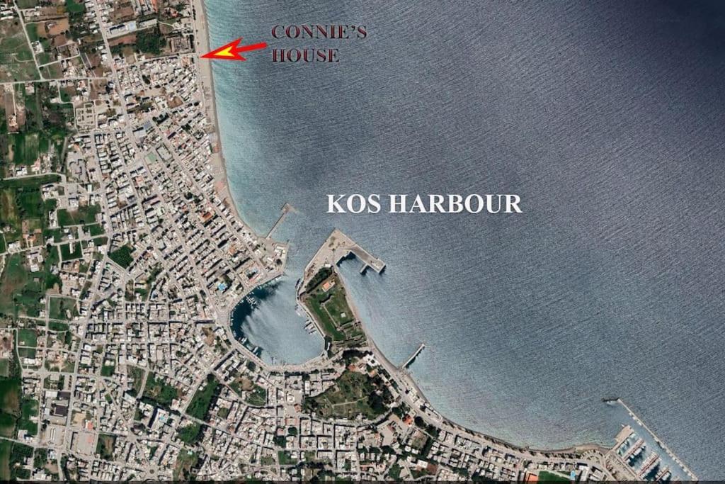 Connie'S Beach House 科斯镇 外观 照片