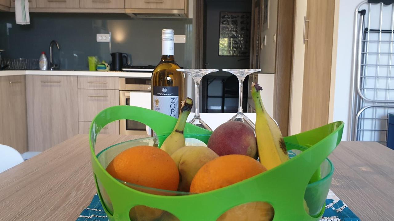 Connie'S Beach House 科斯镇 外观 照片